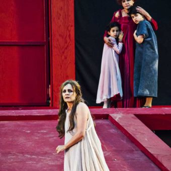 alcesti-teatro-greco-sicily-heart-photo-8