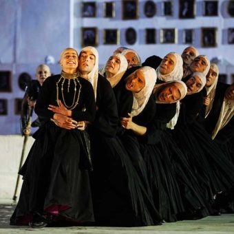 eracle-teatro-greco-sicily-heart-photo-17