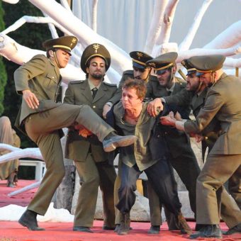 fenicie-teatro-greco-sicily-heart-photo-3