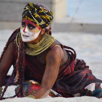 supplici-teatro-greco-sicily-heart-photo-1