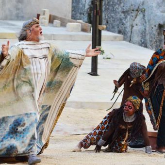 supplici-teatro-greco-sicily-heart-photo-15